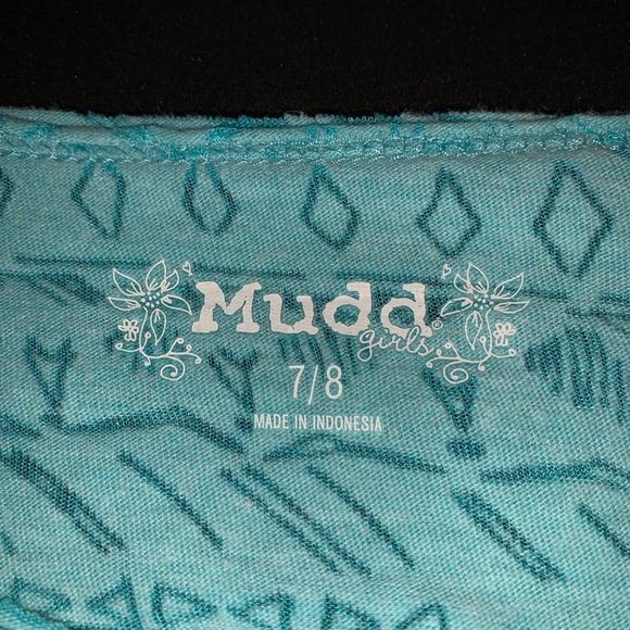 Mudd Girl’s Longsleeve Tee - Picture 3 of 3
